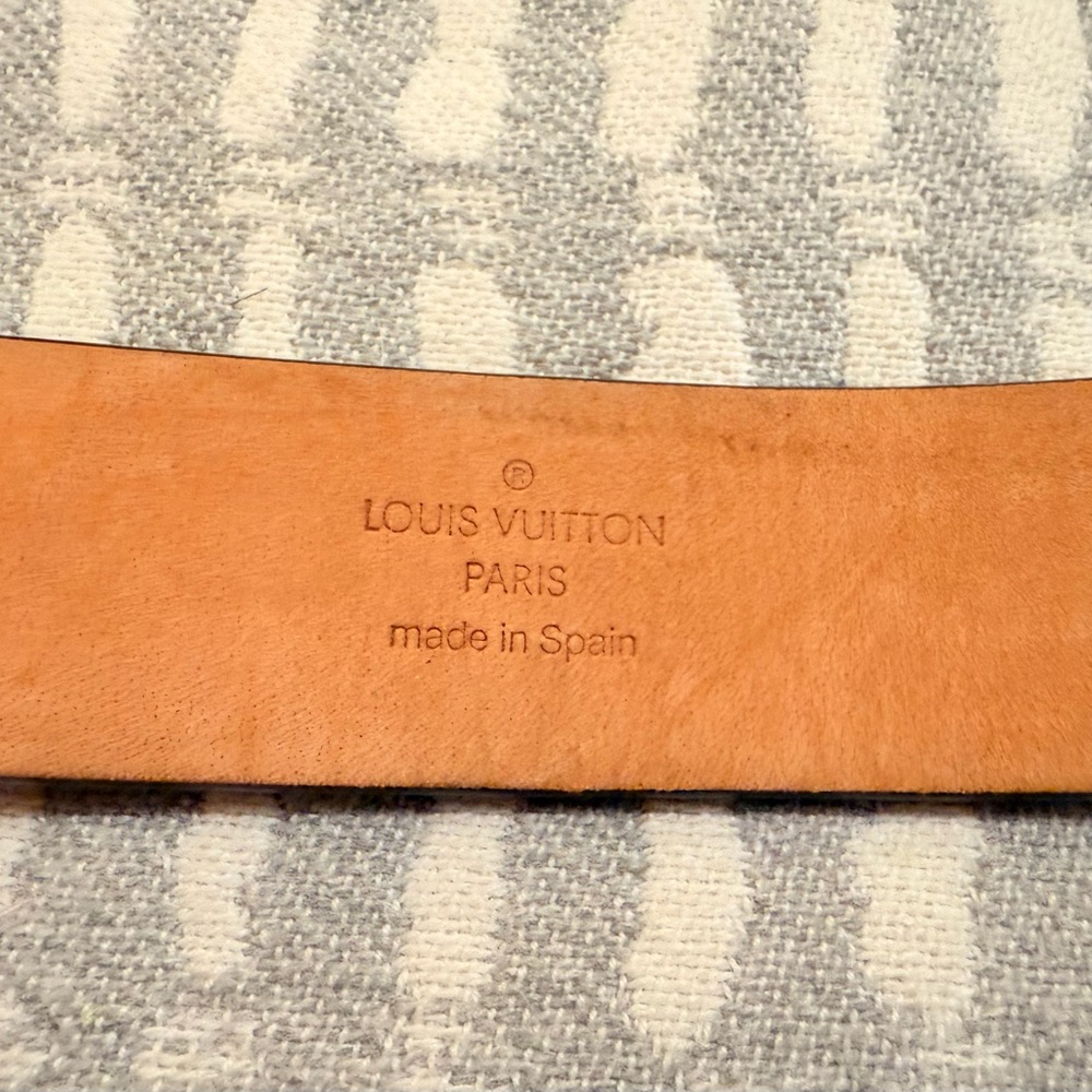 Louis Vuitton - LV Logo Unisex Belt - Matte Black - 32in - Great Cond- AUTHENTIC - Picture 3 of 6